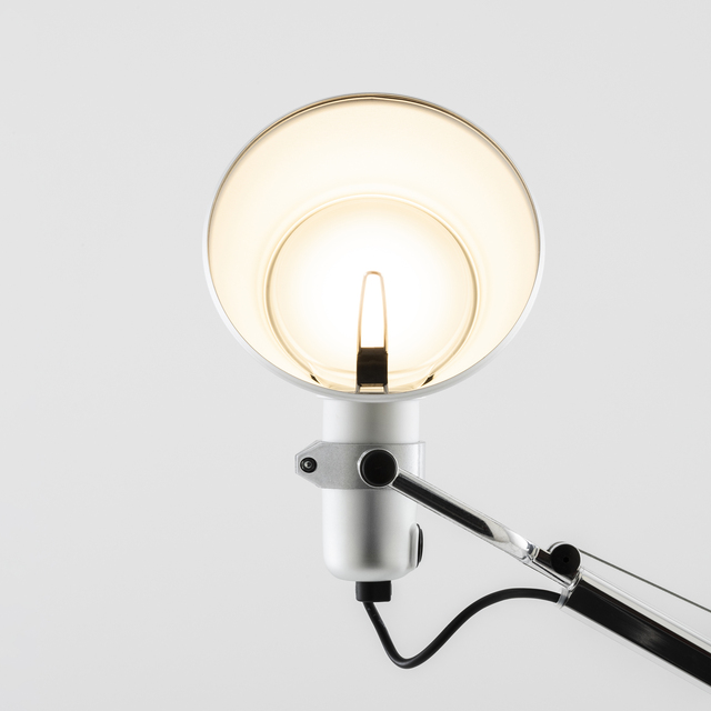 Immagine del LED della lampada Tolomeo da tavolo.