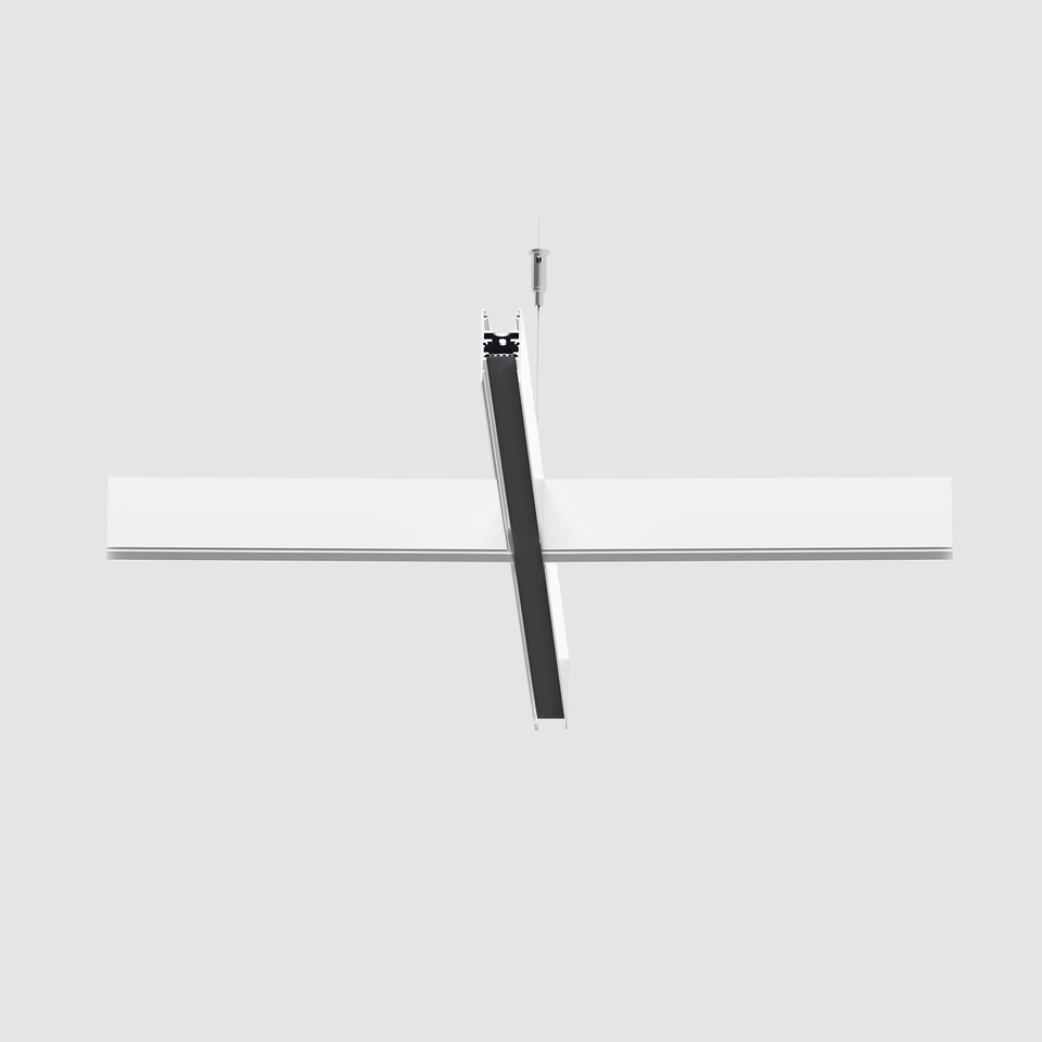 Sistema Binario Magnetico Artemide A.24: binario orizzontale bianco con modulo spotlight magnetico scuro inclinato fissato al centro