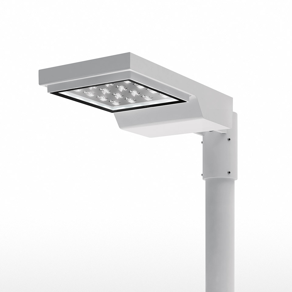 Lampada stradale a LED da esterno Artemide Cefiso Pole, corpo in alluminio bianco con testa quadrata e array di 12 LED, montata su palo