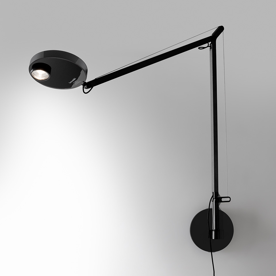 Lampada da parete Artemide Demetra Professional nera, con braccio regolabile, cavo di tensione e testa LED circolare