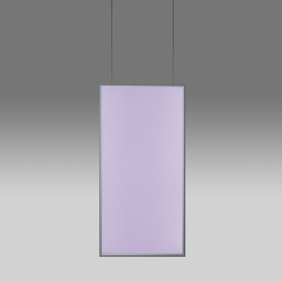 Lampada a sospensione Artemide Discovery Space: grande pannello LED rettangolare che emette luce viola tenue, sospeso da due cavi con sottile cornice in alluminio