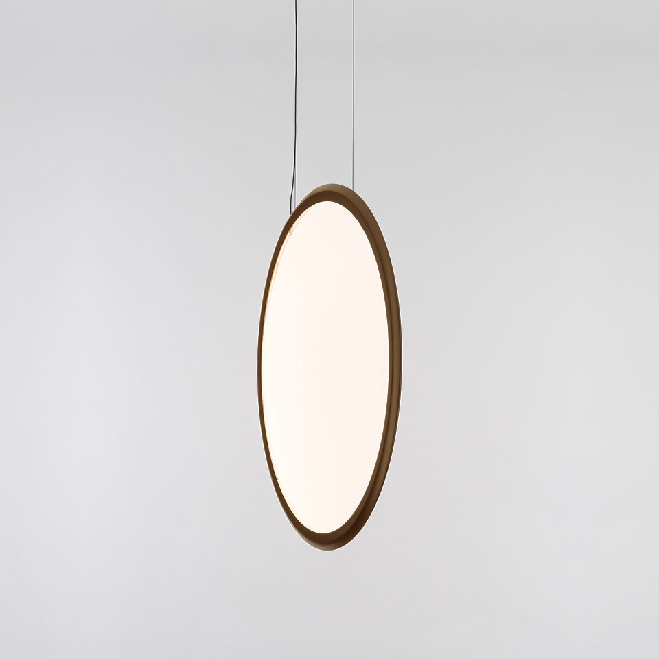 Lampada a sospensione Artemide Discovery Vertical: grande diffusore LED circolare con superficie opalina bianca e sottile cornice bronzo, sospesa da cavo - 2