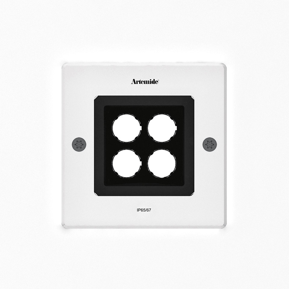 Artemide Ego 150 downlight, apparecchio da incasso quadrato bianco con quattro moduli LED circolari, certificazione IP65/67 per uso esterno