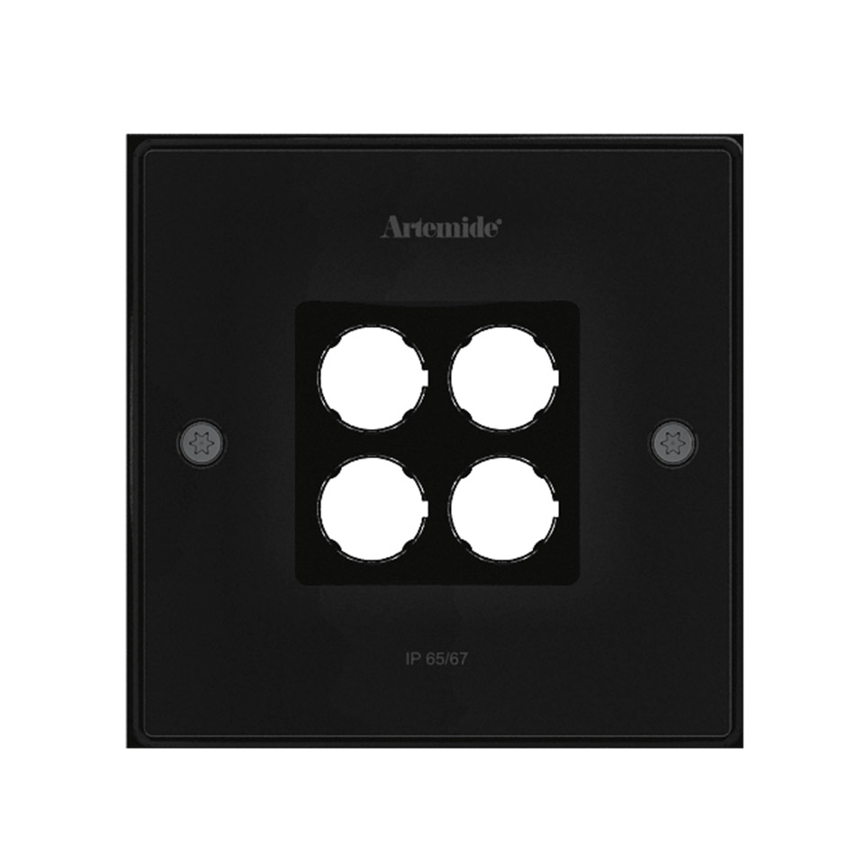 Downlight Artemide Ego 150 vetro, segnapasso quadrato nero a incasso con quattro aperture circolari LED, certificato IP65/67