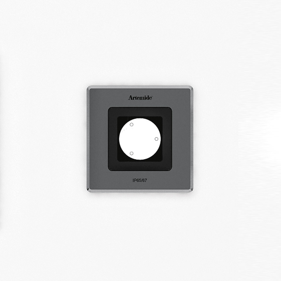 Artemide Ego 90 downlight, apparecchio da incasso quadrato grigio con lente circolare, certificazione IP65/67 per uso esterno