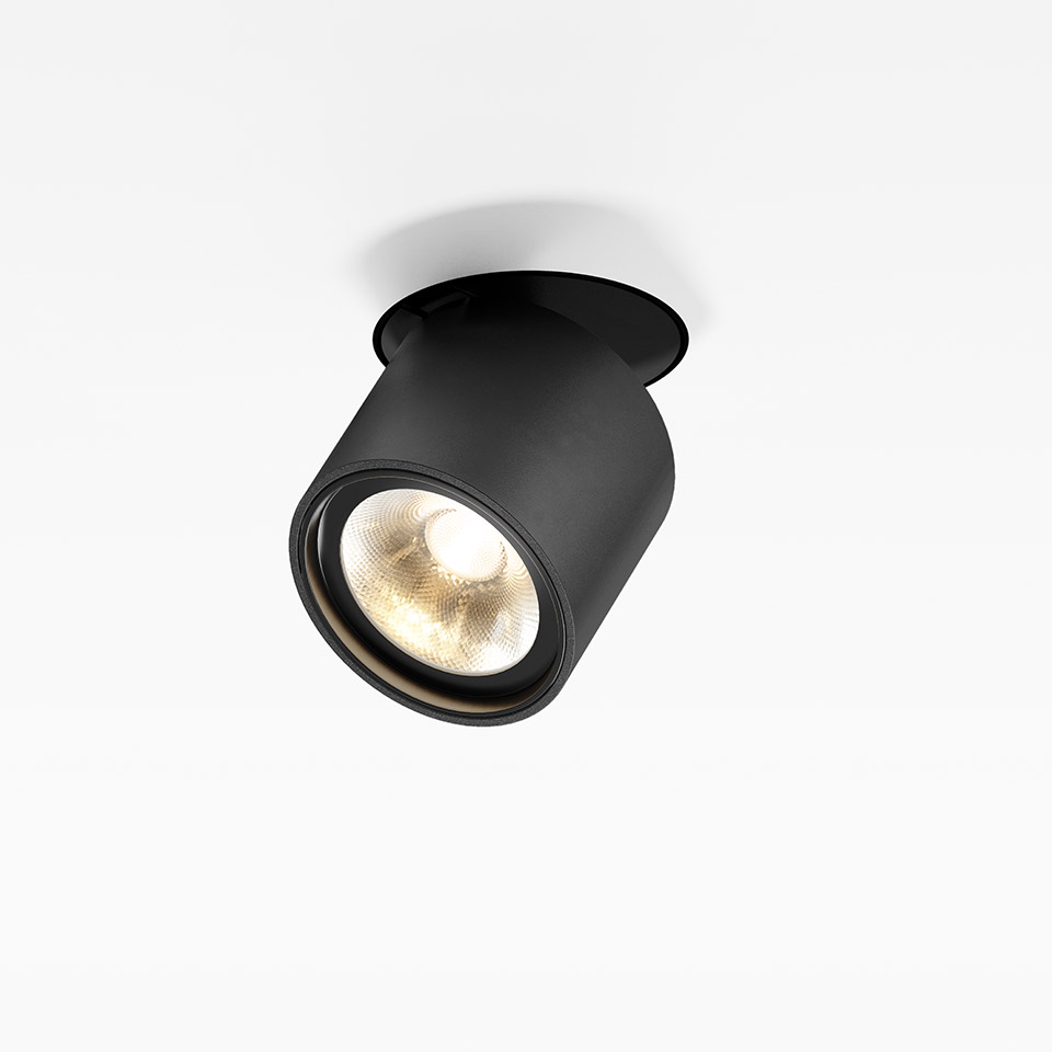 Artemide Hoy Spot: faretto da soffitto semi-incassato nero con testa cilindrica orientabile e sorgente LED a luce calda