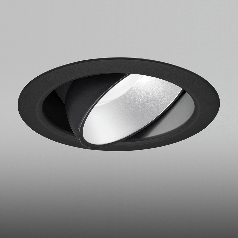 Faretto da incasso a soffitto Artemide Parabola 80 con bordo circolare nero e riflettore argentato orientabile per illuminazione direzionale