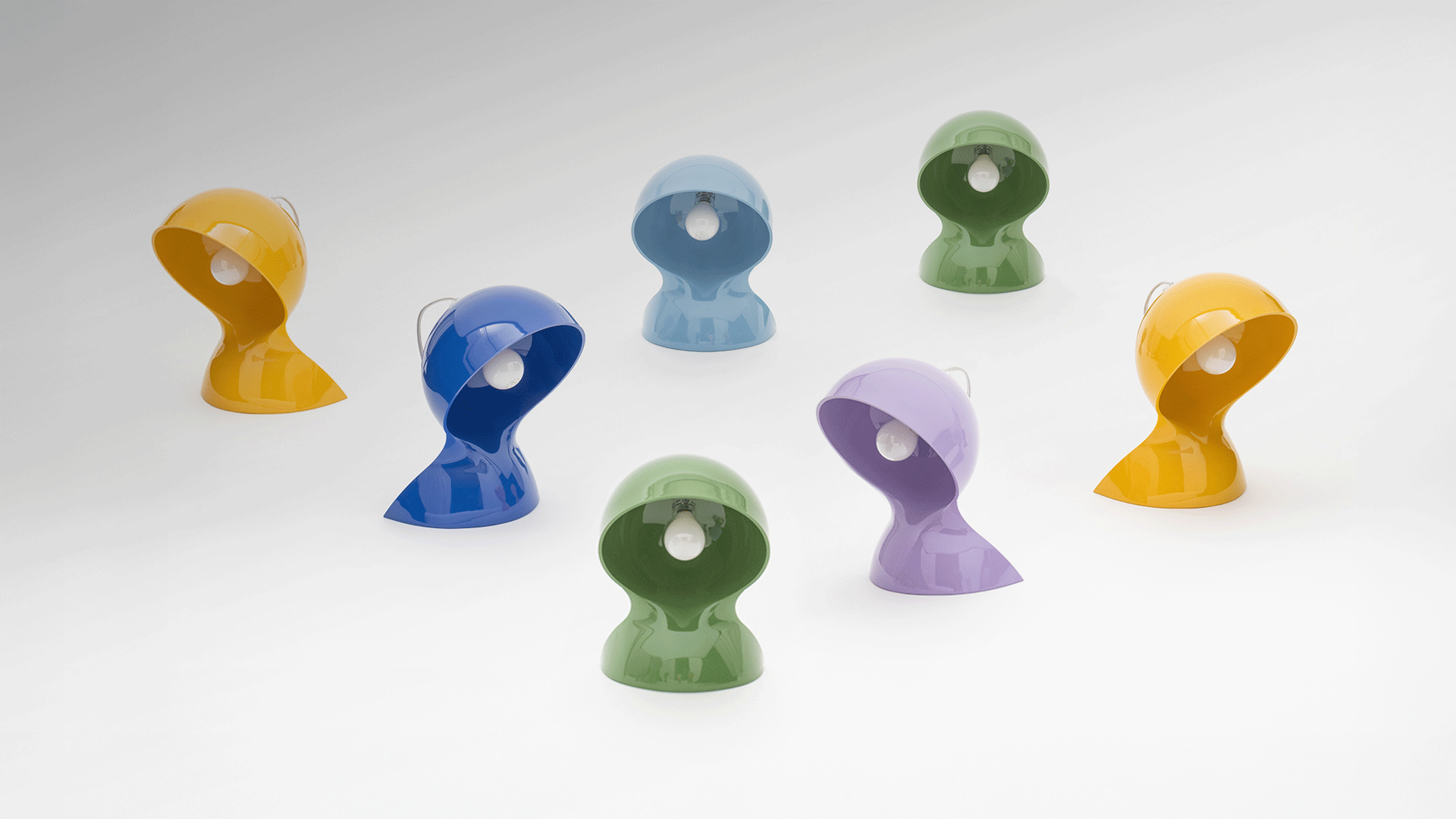 Cinque lampade da tavolo Artemide Dalù in fila, con paralume a cappuccio curvo in viola, verde, blu, giallo e azzurro