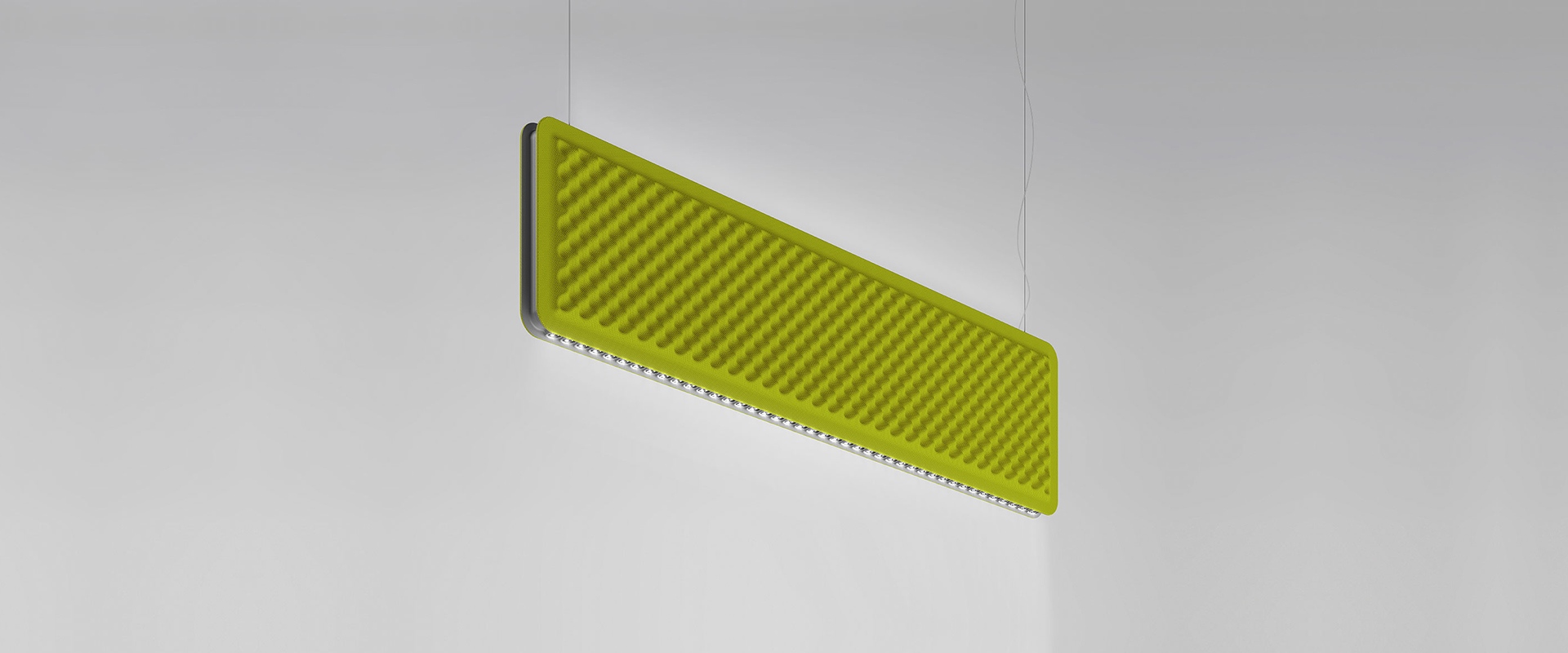 Sala riunioni moderna con pannelli a sospensione acustici Artemide Eggboard e elementi a soffitto Baffle per luce e assorbimento acustico
