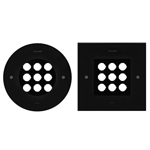 Artemide Ego 220 downlight: due segnapasso incassati neri, versione rotonda e quadrata, ciascuno con 12 aperture LED circolari in griglia 4x3