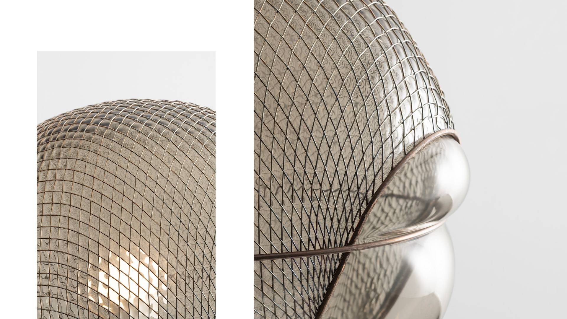 Lampada da tavolo Artemide Patroclo: paralume a cupola in rete metallica nera su base sferica in vetro satinato con bulbo a filamento visibile