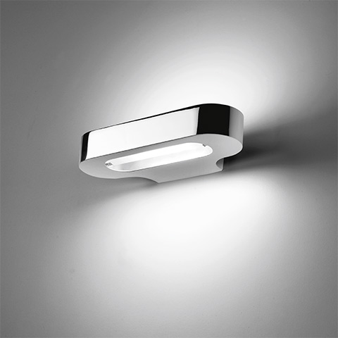 Artemide Talo wall lamp in polished chrome, emitting upward and downward light beams through a central oval diffuser