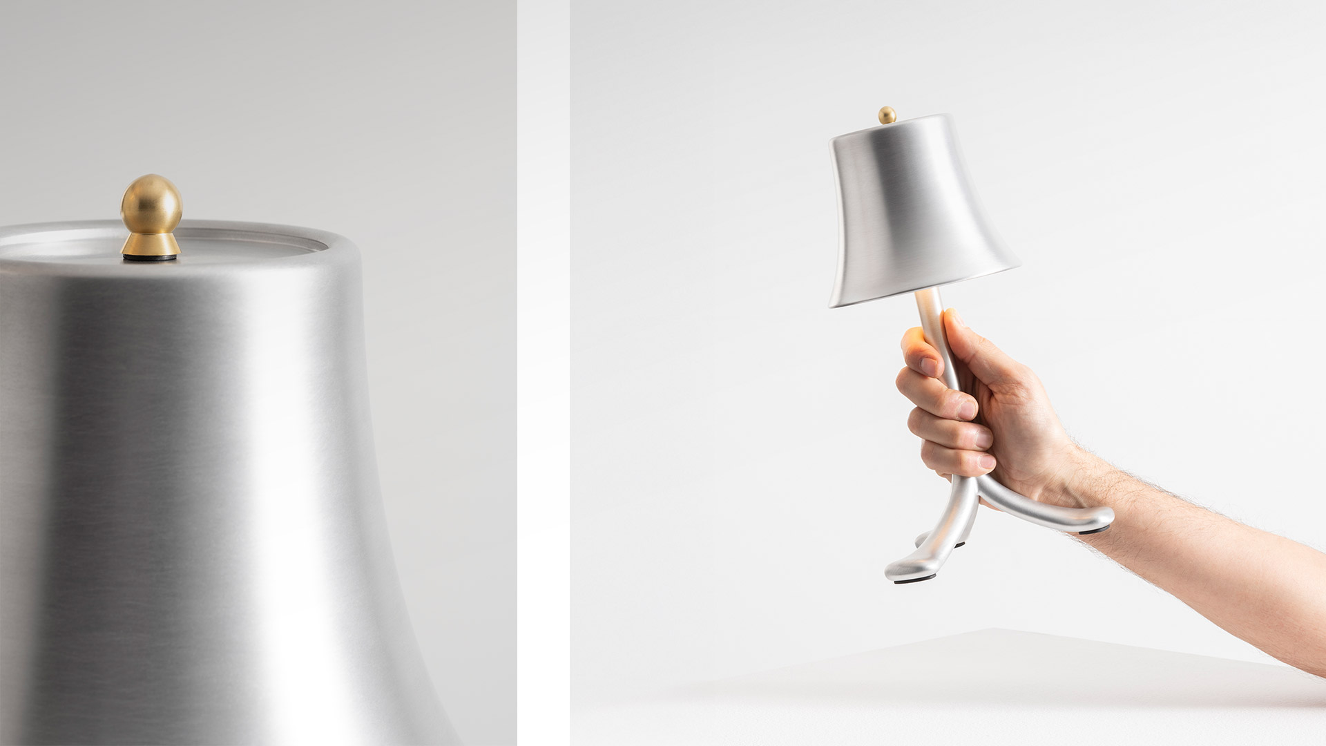 Lampada da tavolo Artemide Trois Rois in finitura vellutata rosso intenso, con base a treppiede e paralume conico, luce soffusa verso il basso